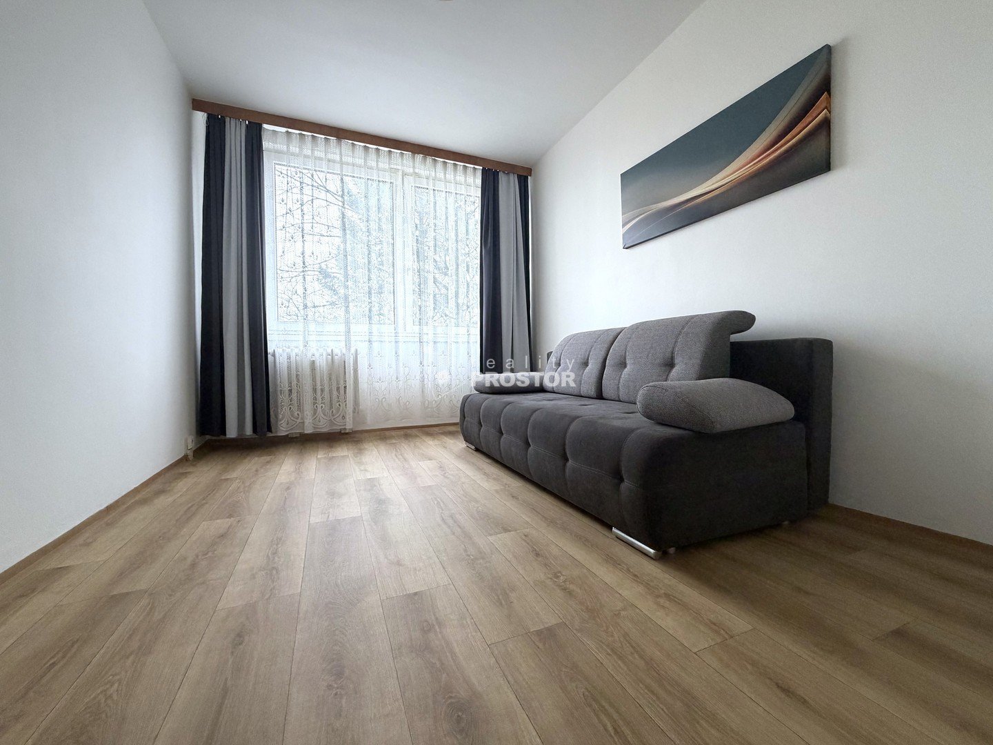 tn_zoom_filename_153497