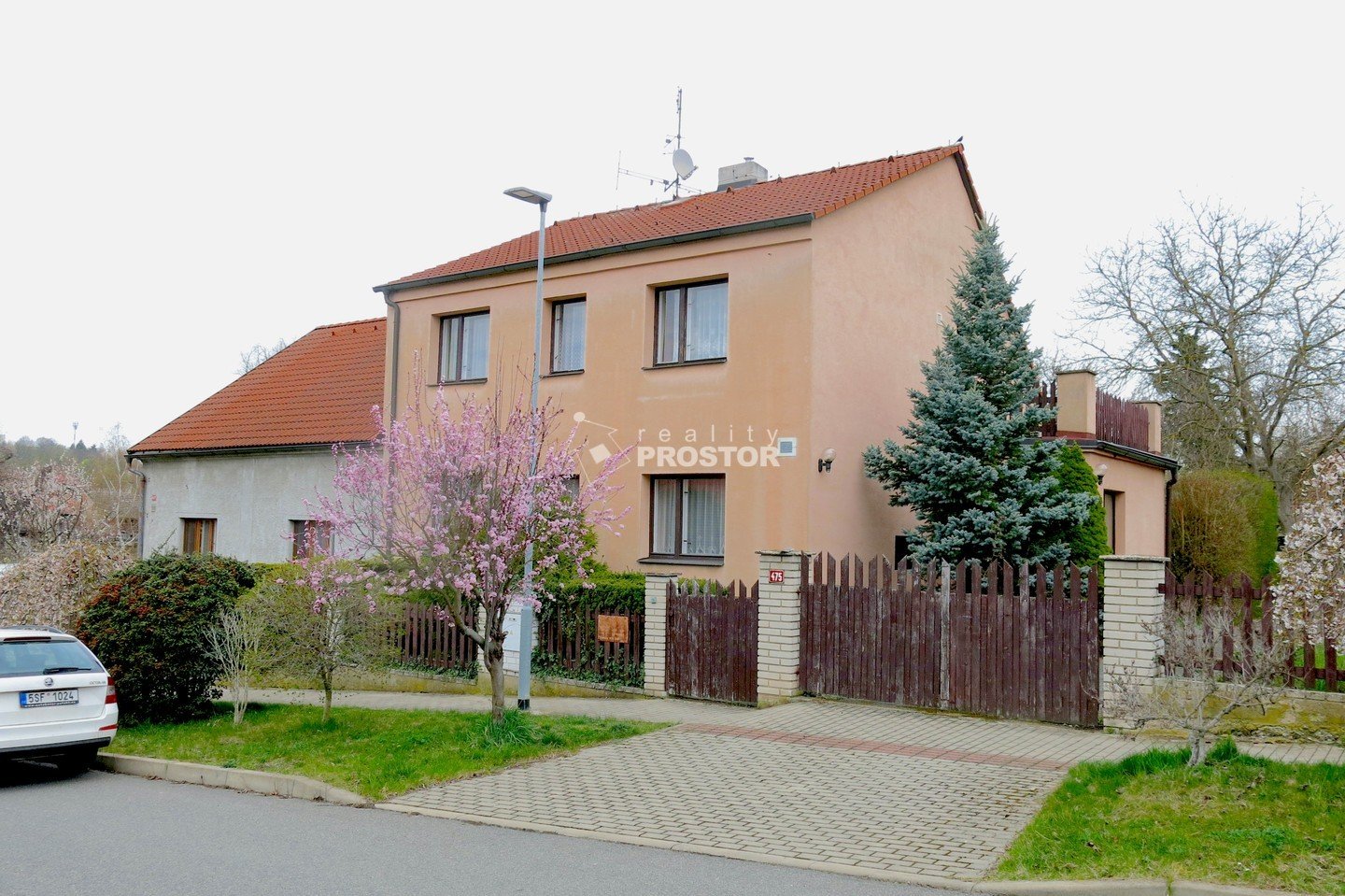 tn_zoom_filename_154561